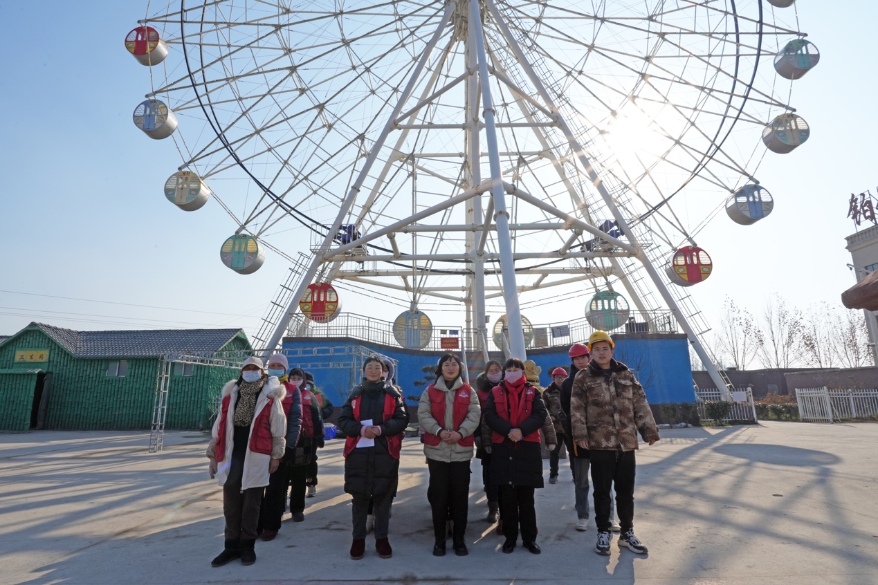 长垣防腐之都游乐场冬季摩天轮应急救援演练报告